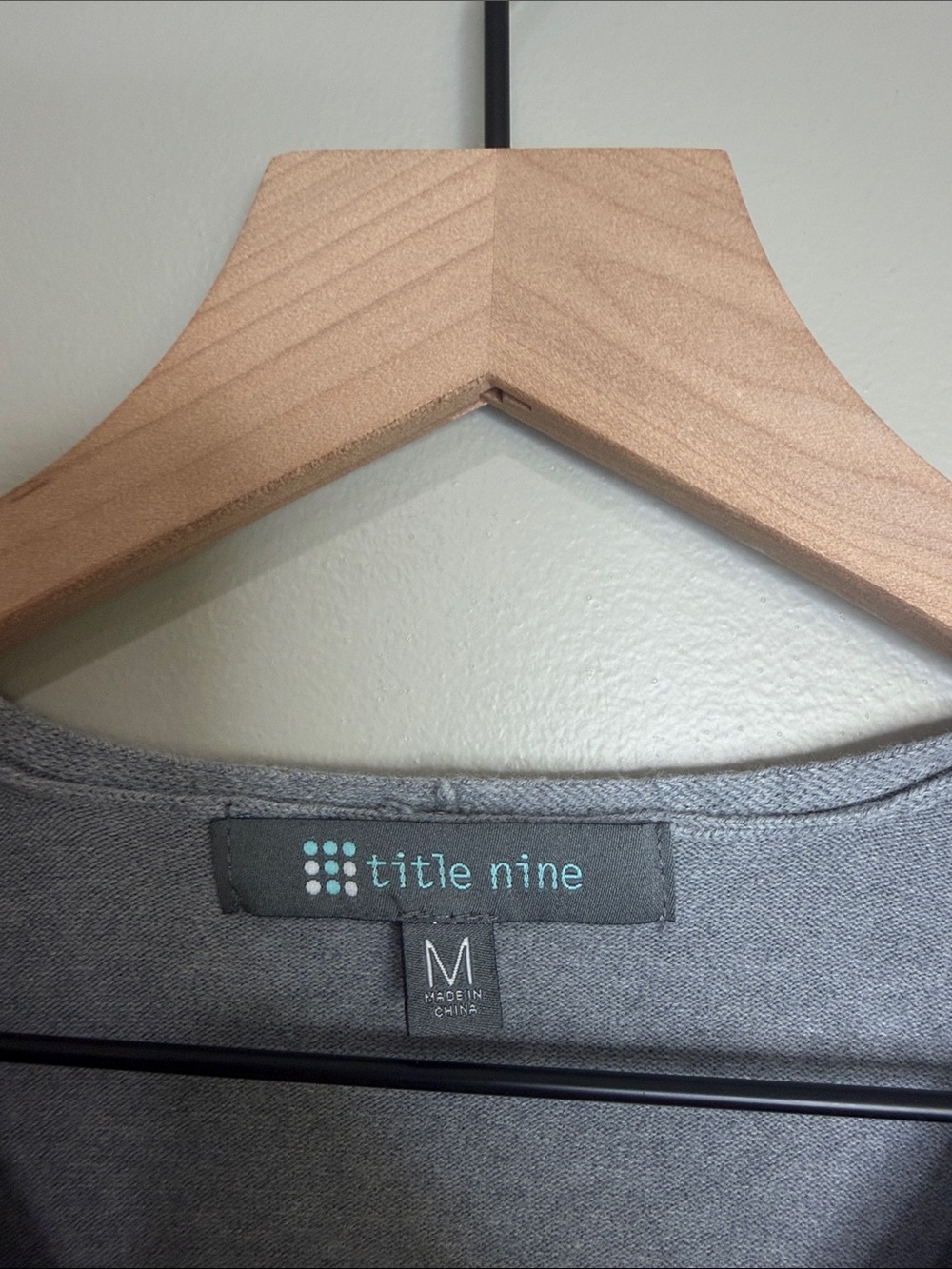 Title Nine Sweater Knot Front XS - Picture 3 of 9